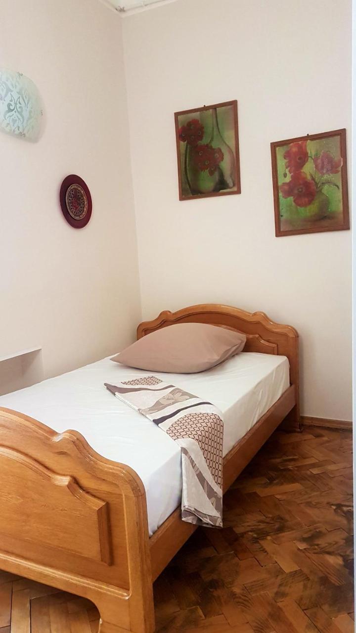 Apartamento Ara & Gaya Аpartment Ereván Exterior foto